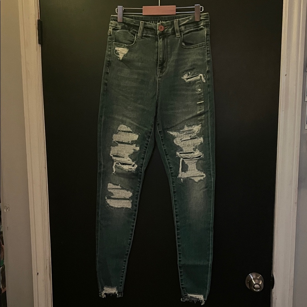 American Eagle Outfitters Green Distressed Skinny Jeans